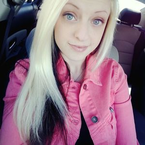 Meet your Posher, Casey